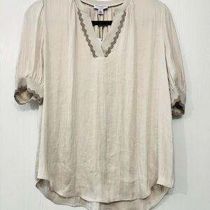 Current Air Cream Cuffed Sleeve Blouse
